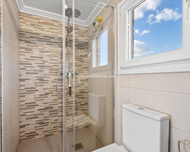 Image No.29-3 Bed Townhouse for sale