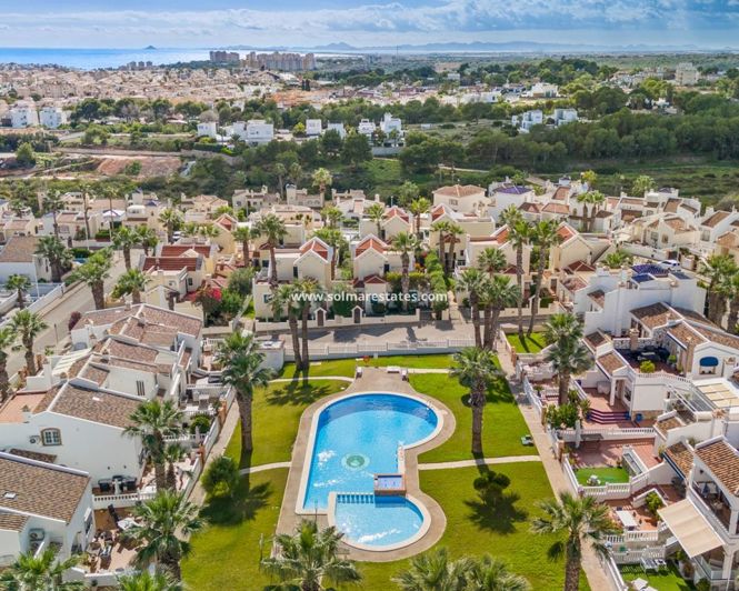 Image No.36-3 Bed Townhouse for sale