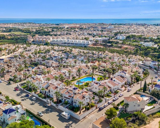 Image No.38-3 Bed Townhouse for sale