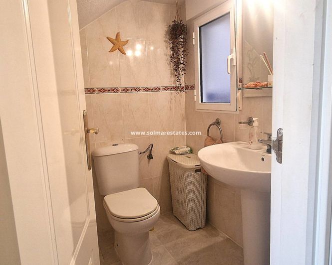 Image No.20-2 Bed Townhouse for sale