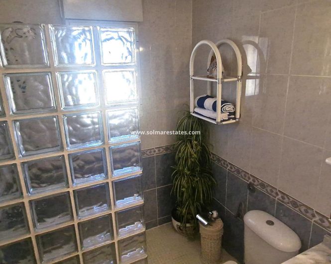 Image No.8-2 Bed Townhouse for sale