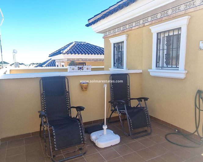 Image No.9-2 Bed Townhouse for sale