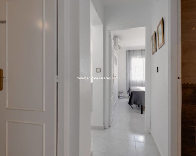 Image No.20-3 Bed Apartment for sale