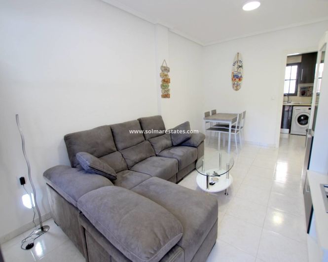 Image No.11-Appartement de 2 chambres à vendre à Punta Prima