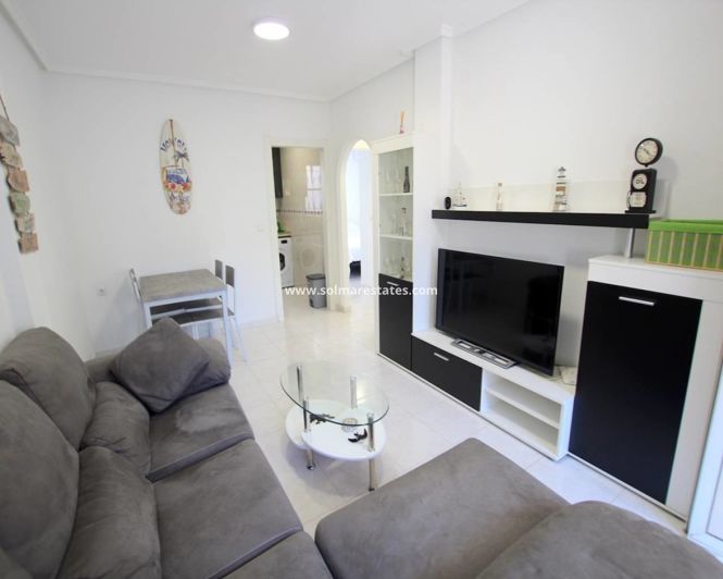 Image No.12-Appartement de 2 chambres à vendre à Punta Prima