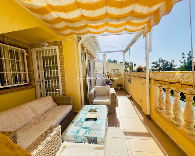 Image No.4-Villa de 3 chambres à vendre à Playa Flamenca