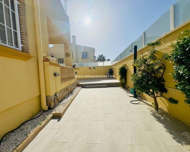 Image No.47-Villa de 3 chambres à vendre à Playa Flamenca