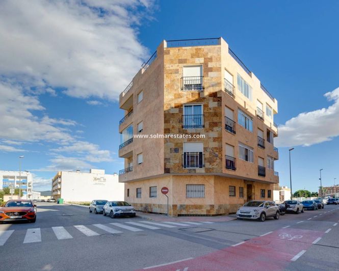 Image No.13-3 Bed Apartment for sale