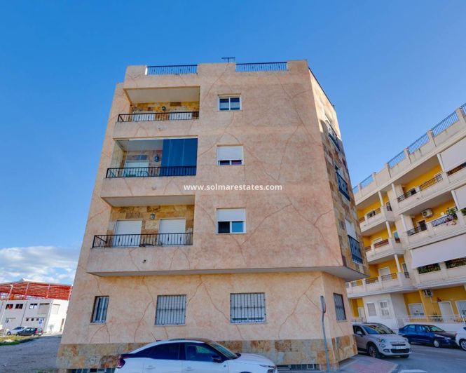 Image No.14-3 Bed Apartment for sale