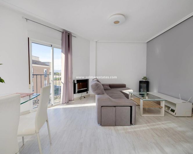 Image No.21-3 Bed Apartment for sale