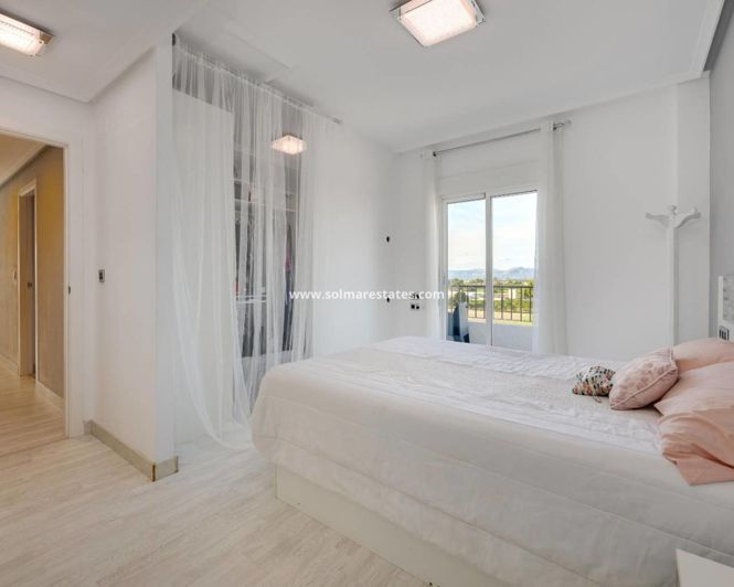 Image No.29-3 Bed Apartment for sale