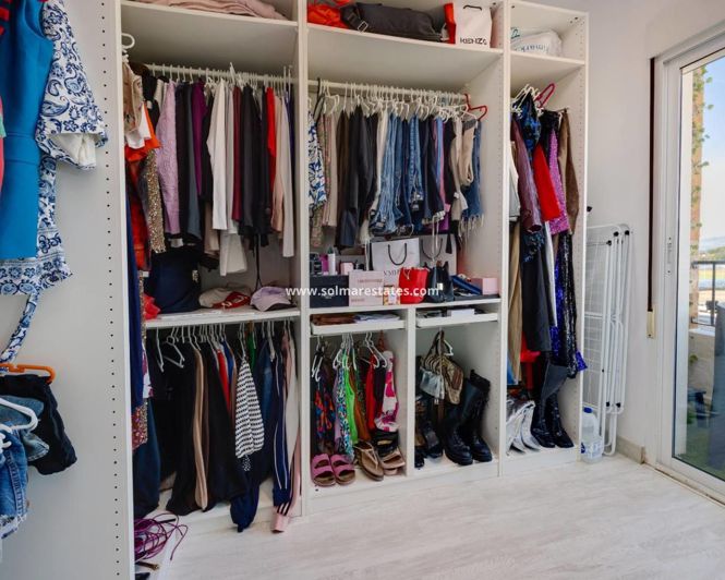 Image No.31-3 Bed Apartment for sale