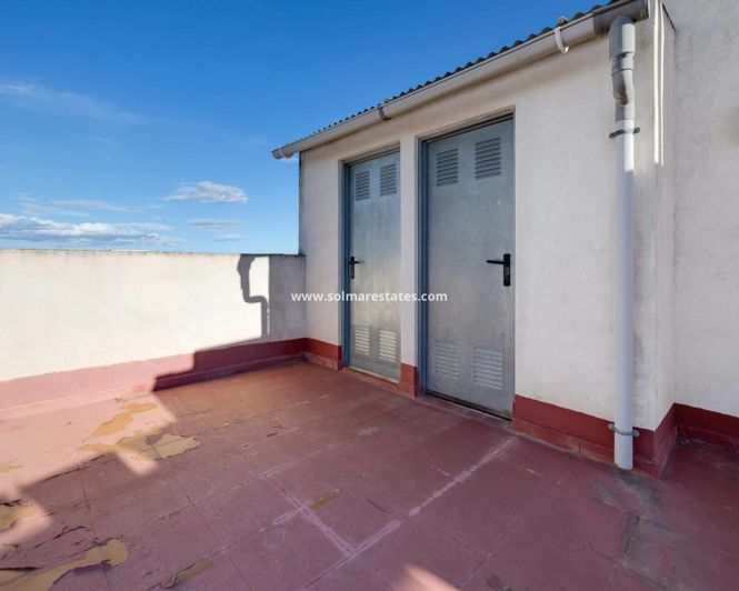 Image No.36-3 Bed Apartment for sale