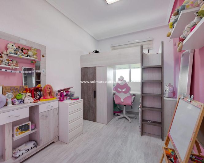 Image No.7-3 Bed Apartment for sale