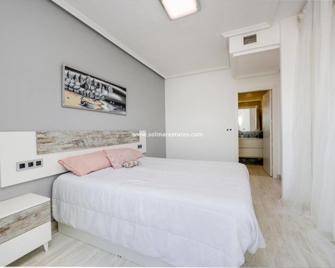 Image No.8-3 Bed Apartment for sale