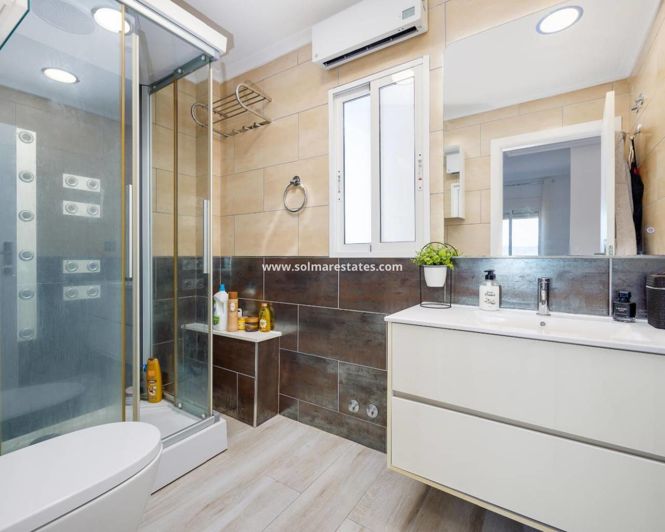 Image No.9-3 Bed Apartment for sale