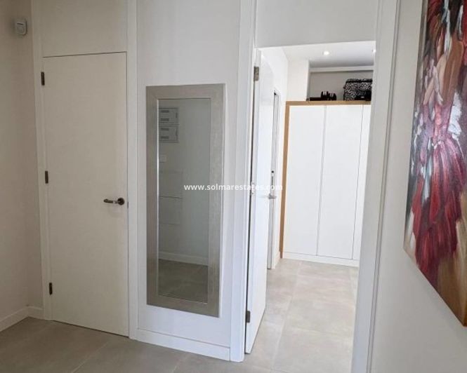 Image No.40-2 Bed Apartment for sale