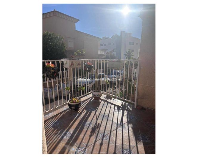 Image No.16-2 Bed Townhouse for sale