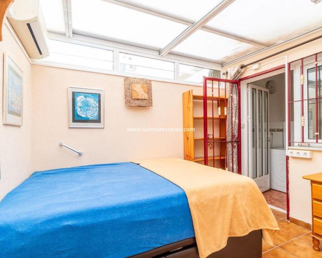 Image No.17-3 Bed Townhouse for sale