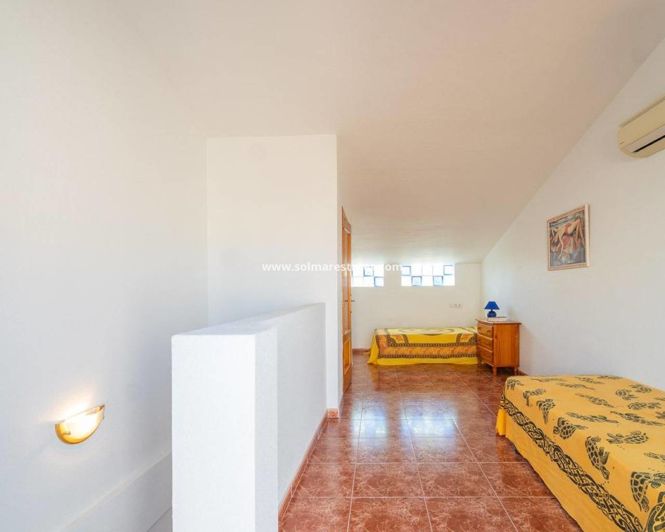 Image No.32-3 Bed Townhouse for sale