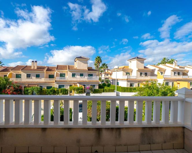 Image No.27-3 Bed House for sale