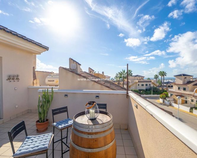 Image No.32-3 Bed House for sale