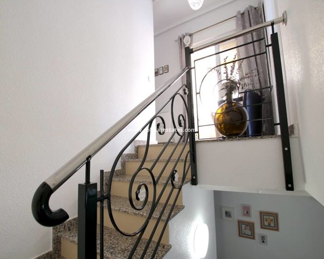 Image No.21-3 Bed Villa for sale