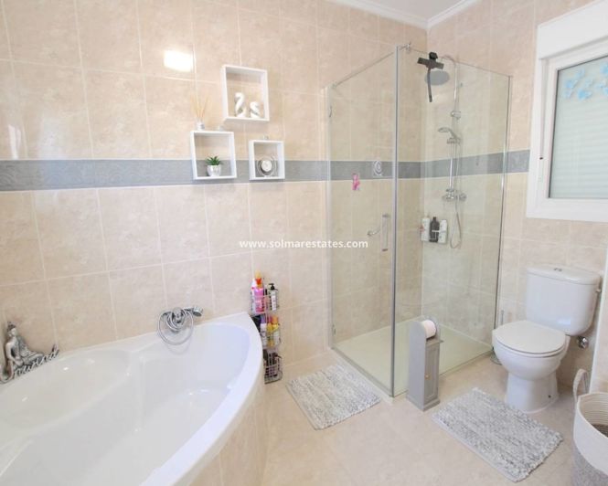 Image No.26-3 Bed Villa for sale