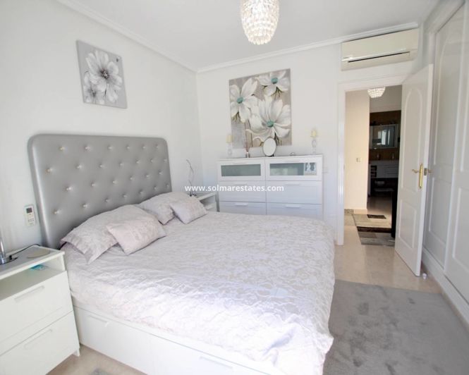 Image No.29-3 Bed Villa for sale