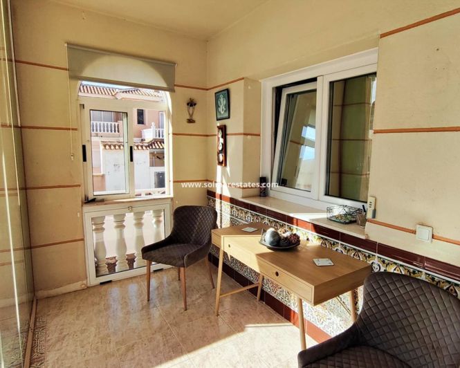 Image No.14-2 Bed House for sale