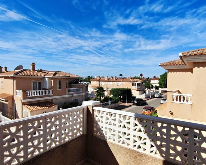 Image No.24-2 Bed House for sale