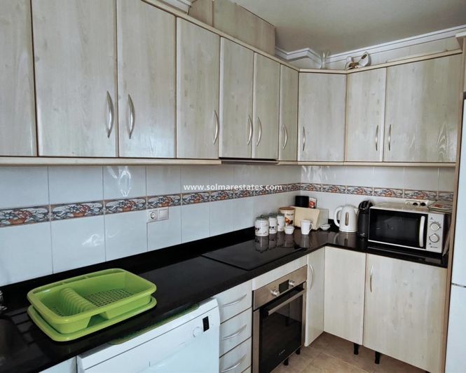 Image No.4-2 Bed House for sale