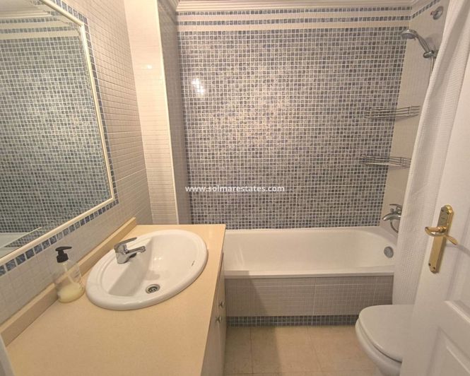 Image No.12-Appartement de 2 chambres à vendre à Heredades