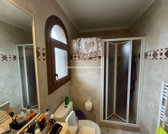 Image No.32-2 Bed Apartment for sale