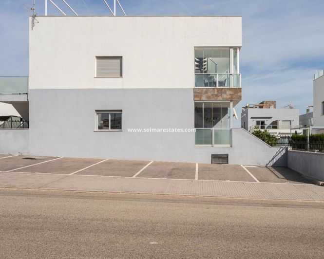 Image No.15-2 Bed Apartment for sale