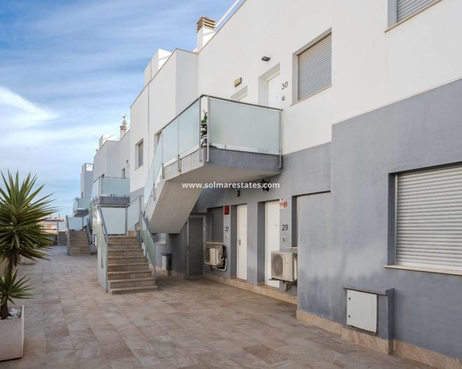 Image No.37-2 Bed Apartment for sale