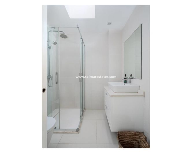 Image No.6-2 Bed Apartment for sale