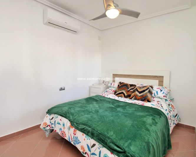 Image No.14-3 Bed House for sale