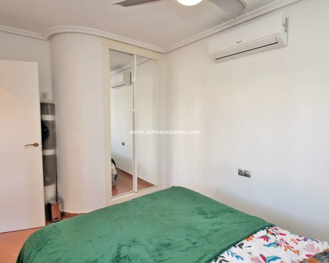 Image No.15-3 Bed House for sale