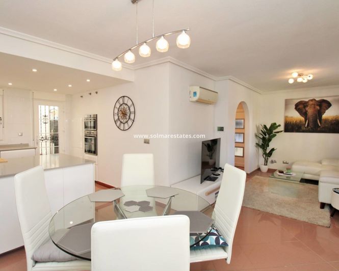 Image No.5-3 Bed House for sale