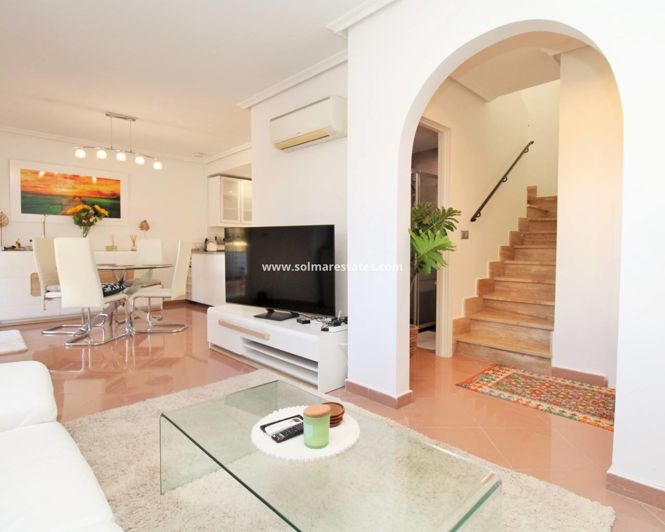 Image No.6-3 Bed House for sale