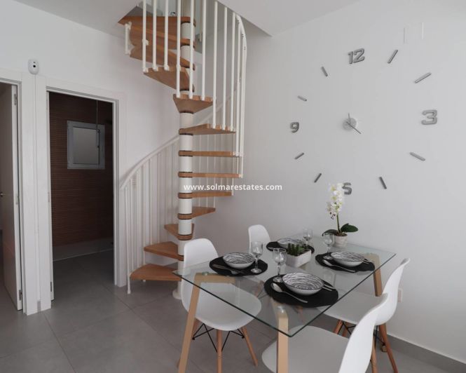 Image No.6-2 Bed Townhouse for sale