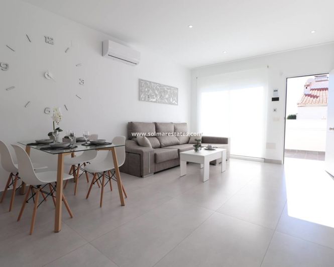 Image No.7-2 Bed Townhouse for sale