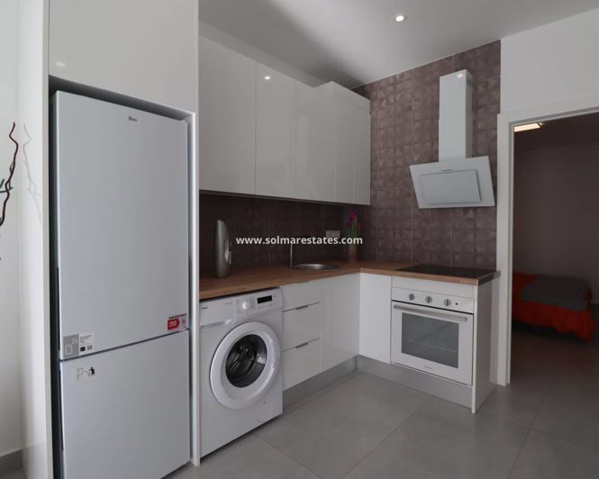 Image No.9-2 Bed Townhouse for sale