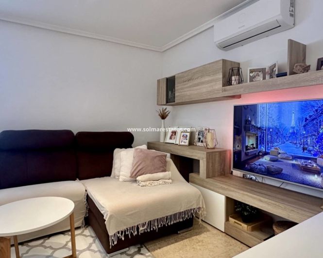 Image No.13-3 Bed Townhouse for sale