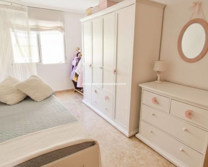 Image No.4-3 Bed Townhouse for sale