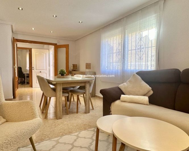 Image No.5-3 Bed Townhouse for sale