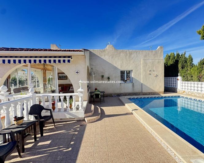 Image No.19-3 Bed Villa for sale