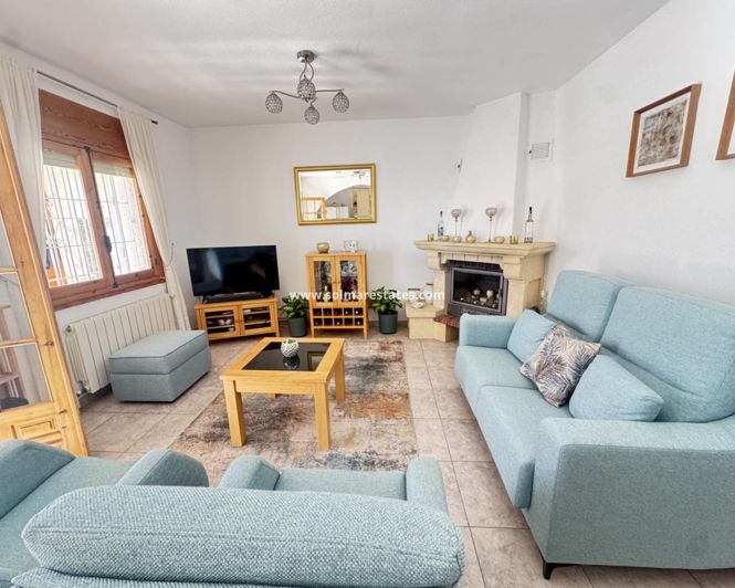 Image No.2-3 Bed Villa for sale