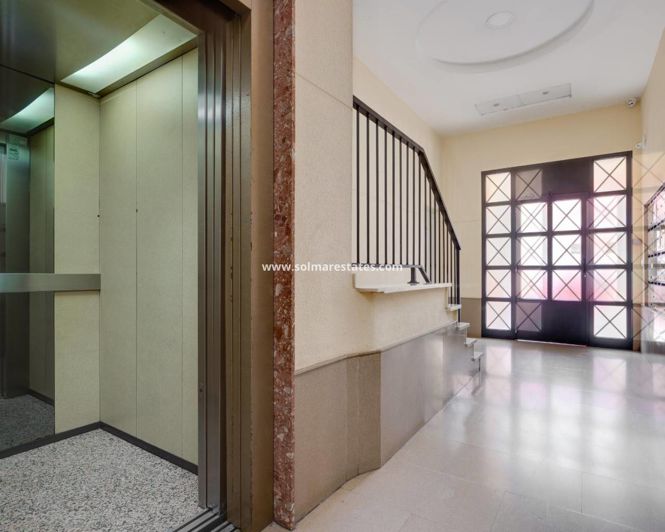 Image No.34-Appartement de 2 chambres à vendre à Torrevieja